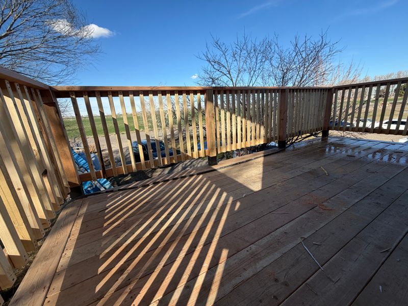 Custom decks & handrails