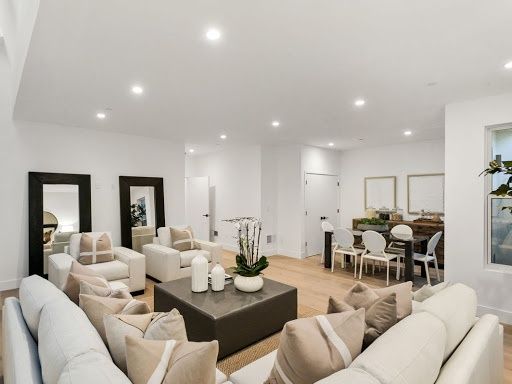 Elevating Elegance: Transformative Painting for Modern Living Spaces