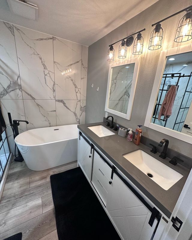 Kitchen and Cabinet Refinishing gallery