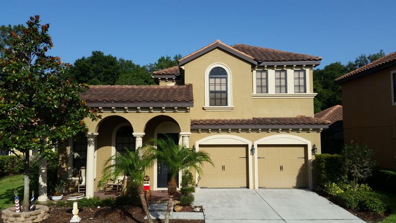 Transformative Clean: Grand Hampton's Pristine Makeover by Blue Stream Roof Cleaning & Pressure Washing