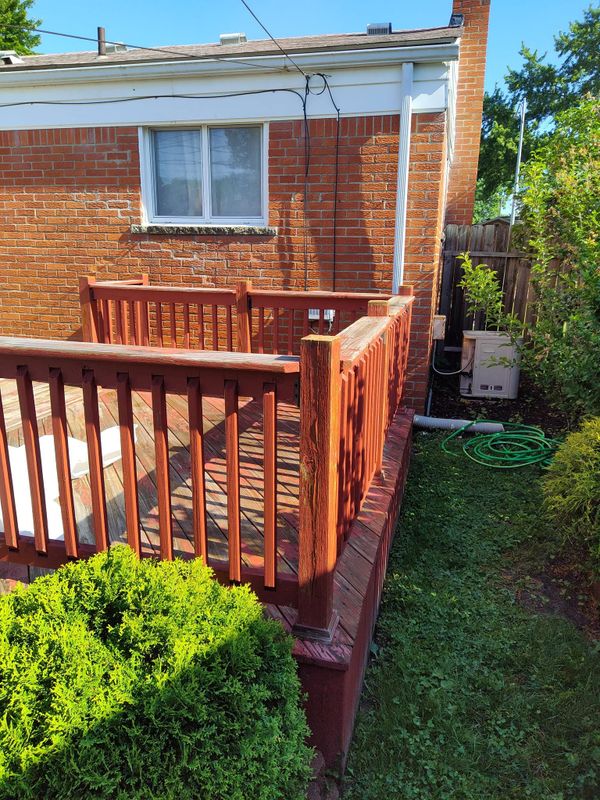 Deck and Fence Staining