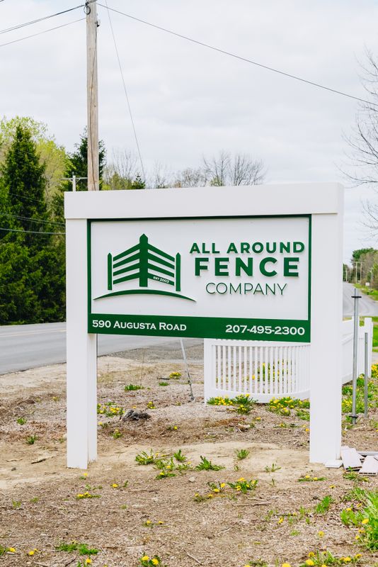 Specialty Fencing