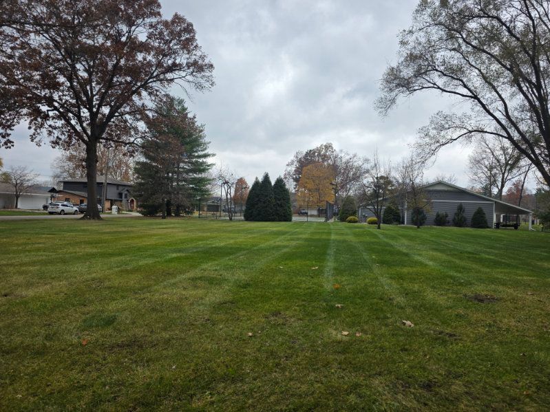 Lawn Mowing & Maintenance