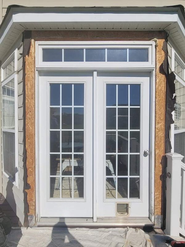 Laxs dr - windows, siding 