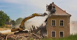Streamlining Success: Expert Junk Removal in Fuquay-Varina Construction Zone