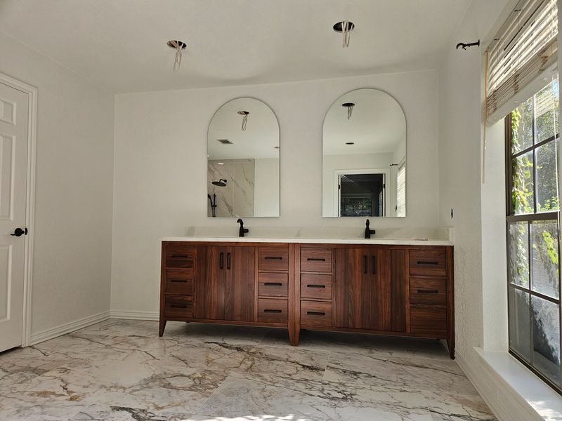 Custom Walk-In Showers