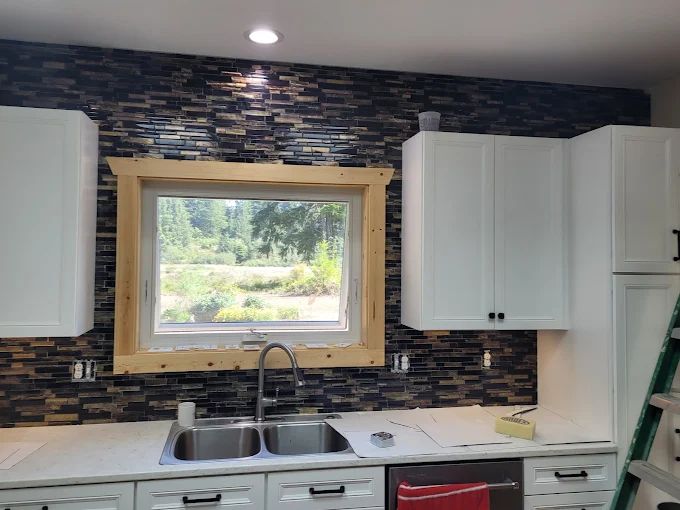 Kitchen Backsplash Installation