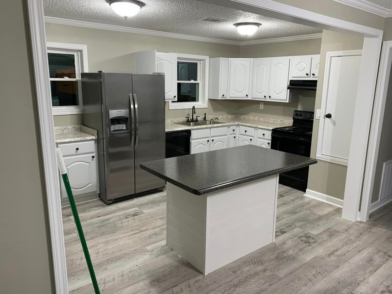Kitchen and Cabinet Refinishing