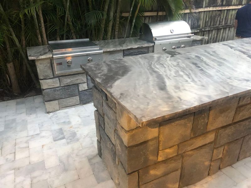 Outdoor Kitchens & Countertops