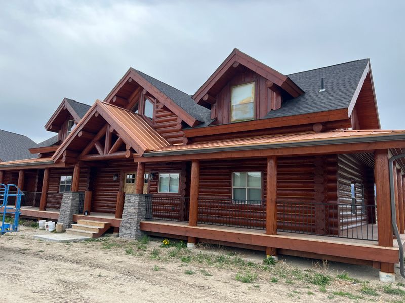 Log Home Staining in Montana