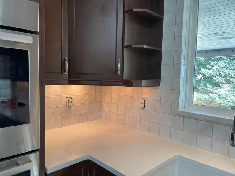 Backsplash Install 
