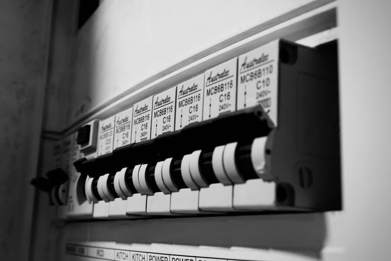 Circuit Breaker Installation and Repair