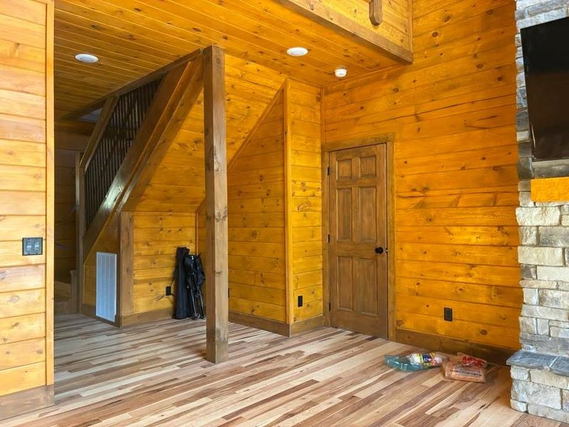 Custom Cabin Builds