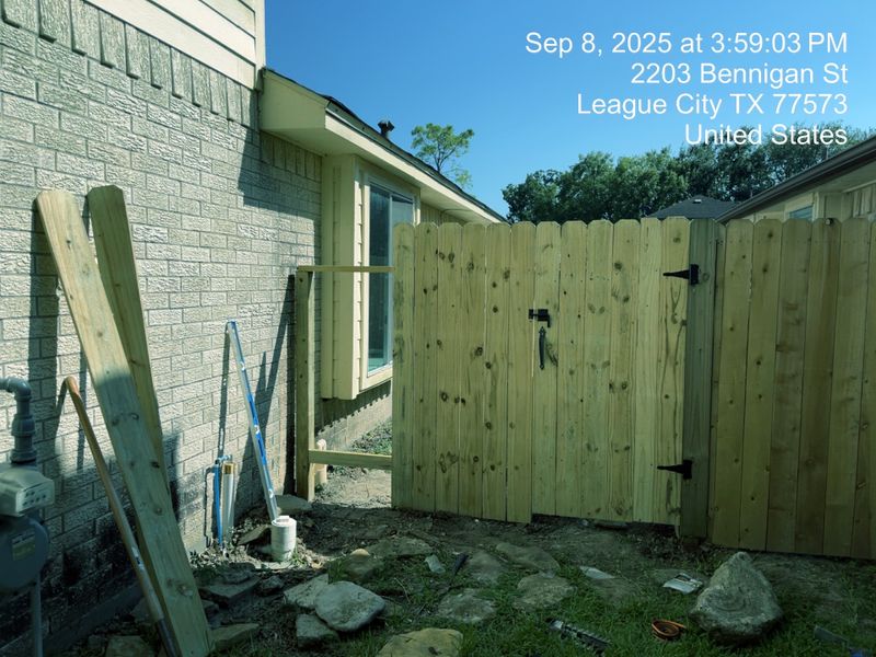 Fencing and gate repairs