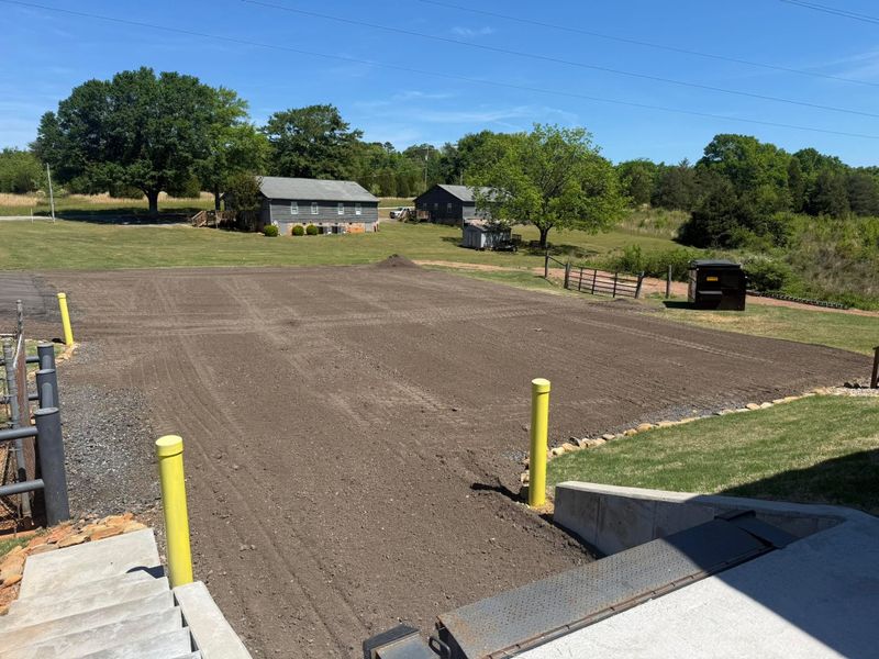 Those double ground asphalt Millings sure do look good when they’re fresh!!! After a couple weeks driving on them in this hot summer sun and they will be as hard as a county road. Big thanks to Stones Throw Technologies for trusting us to take care of their depot parking lot.