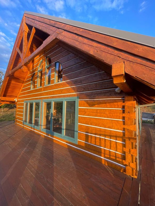 Log Homes Refinishing