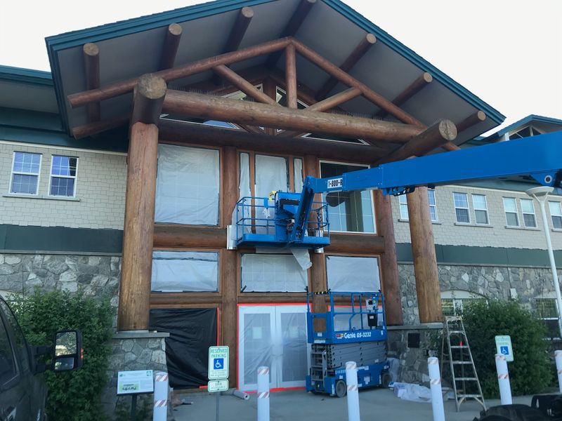 Log Homes Refinishing