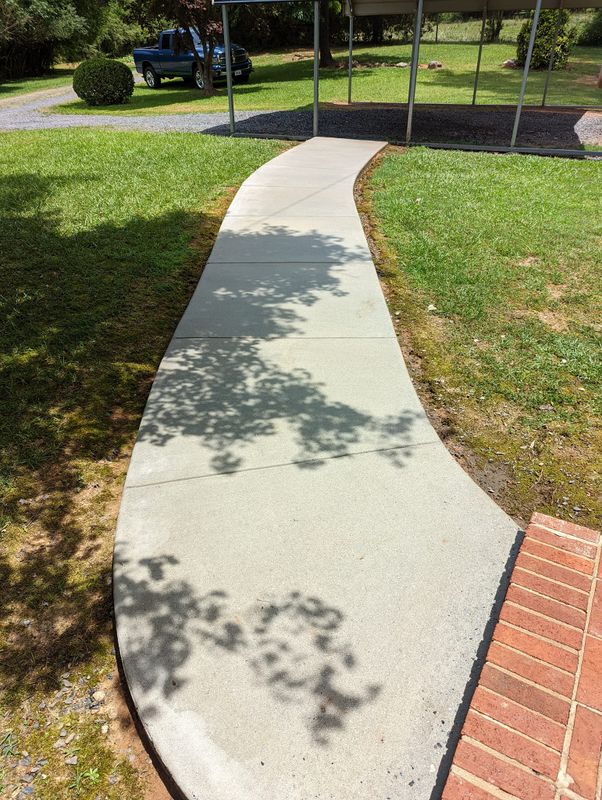 Driveway and Sidewalk Cleaning