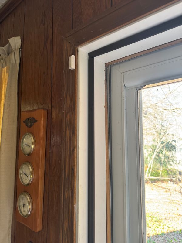 "Seamless Door Solutions: Propertifix's Expert Repair Service in Dallas"
