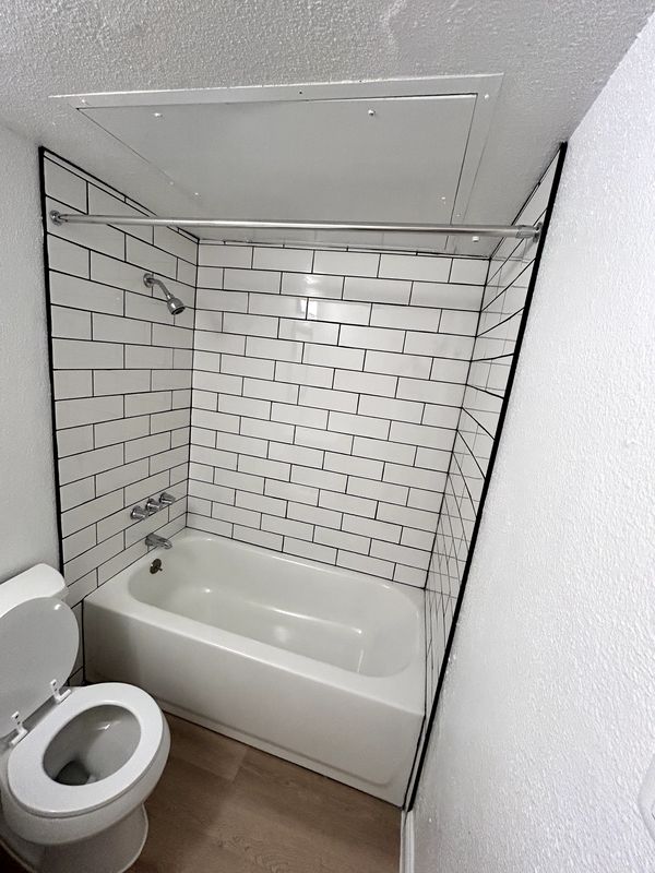 Bathtub and Tile Remodeling