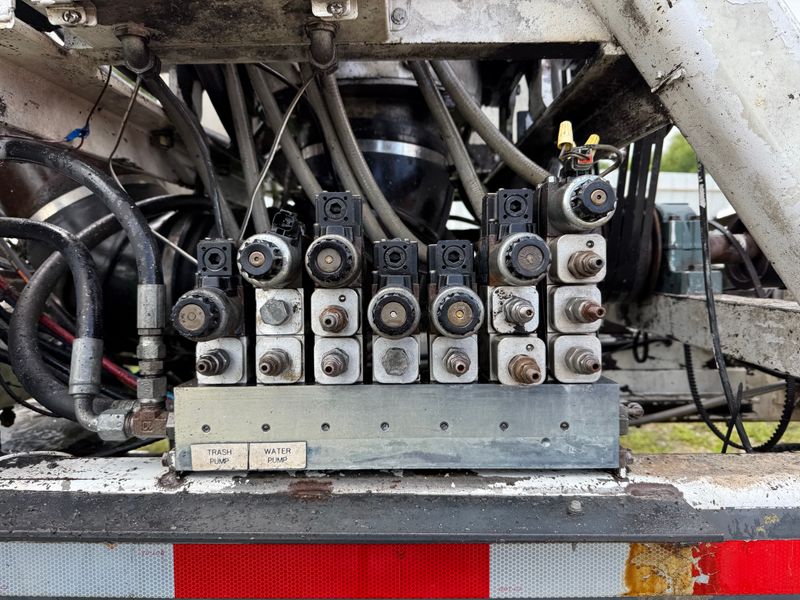Heavy Equipment Cleaning