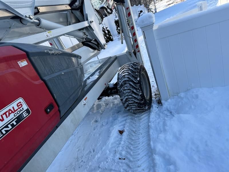 Winter Precision: Efficient Tree Removal at Weare Reservoir