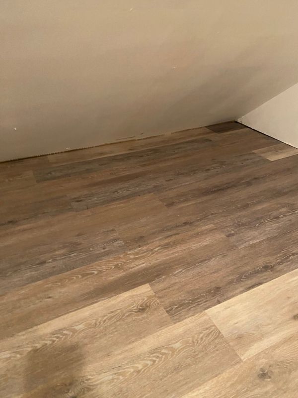 Vinyl and Laminate Flooring