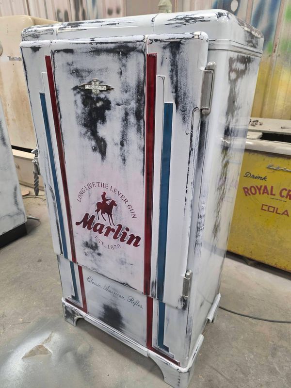 Vintage refrigerator restoration