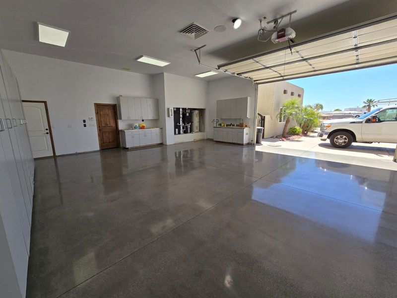 Polished concrete floor 
