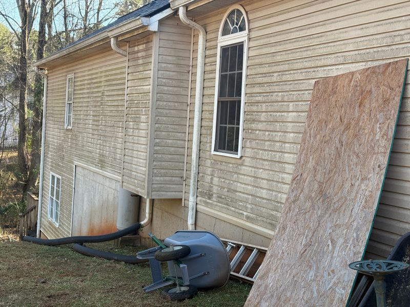 🚿 Pressure Washing Services