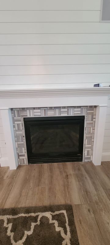Accent walls/ Fireplace