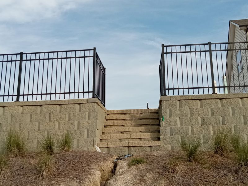 Aluminum fence 