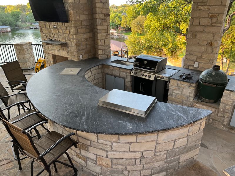 Outdoor Kitchens