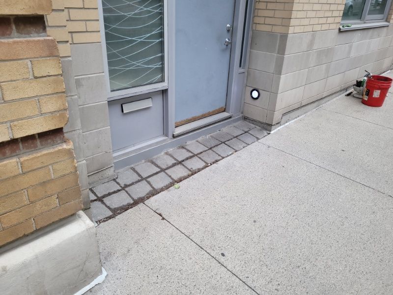 Seamless Corner Transformation: Enhancing Entryway Integrity and Aesthetics