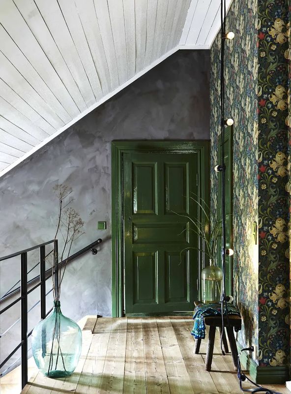 Wallpaper Install & Removal