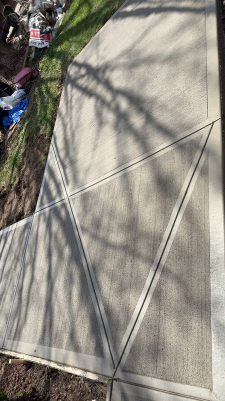 "Transforming Curb Appeal: Revitalizing Franklin's Walkways with Precision Concrete Solutions"