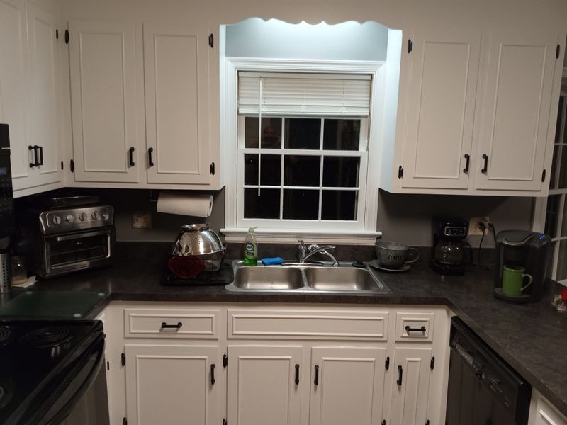 Kitchen & Cabinet Refinishing