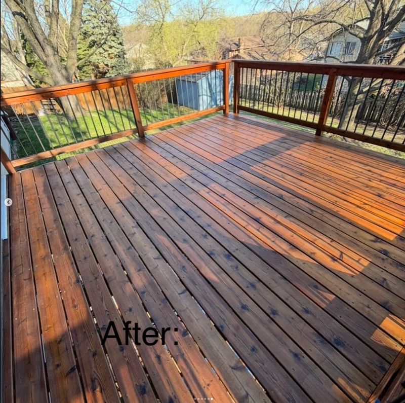 Deck Staining & Painting