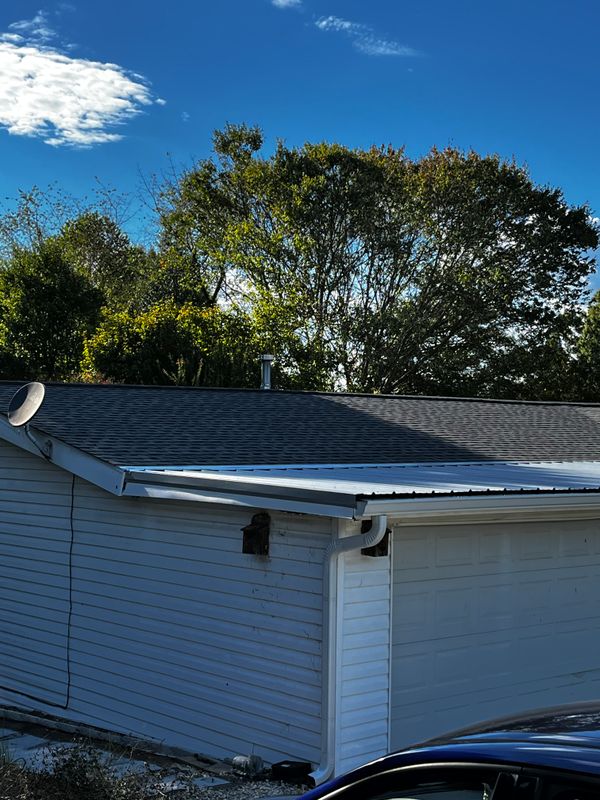 Dandridge Elevation: Rock Star Roofing's Premium Roof Transformation in Tennessee