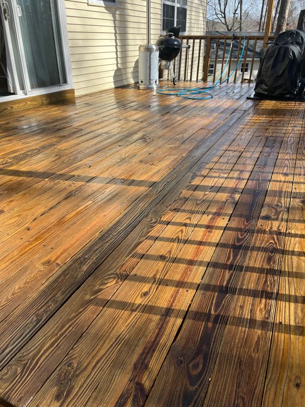 Deck Staining and Sealing