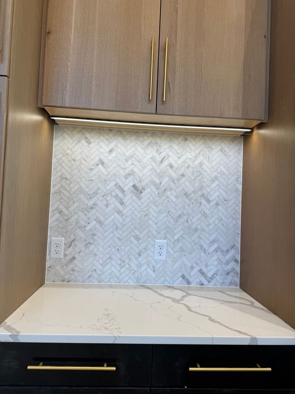 Kitchen backsplash 