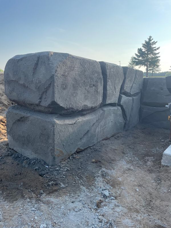 Carved Concrete Retaining Walls 