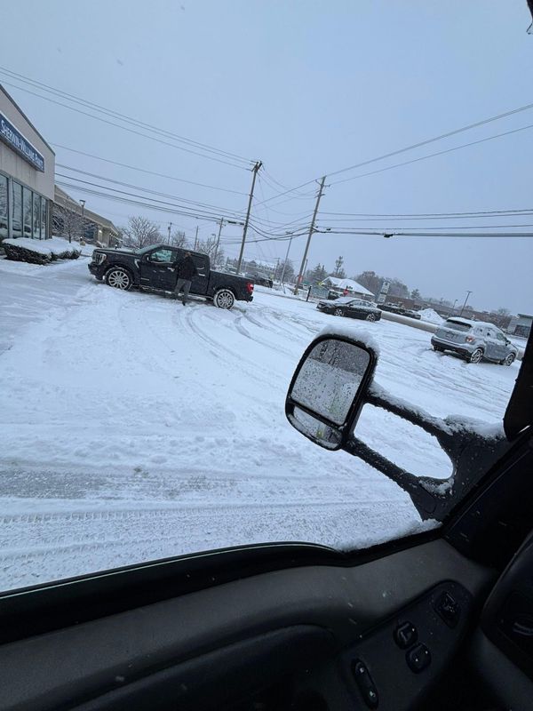 Commercial & Residential Snowplowing