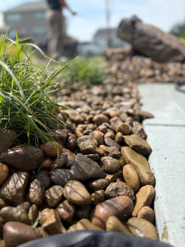 Hardscaping & Retaining Walls