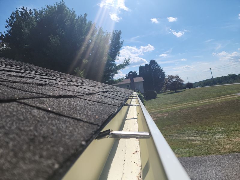 Seamless Gutter Installation