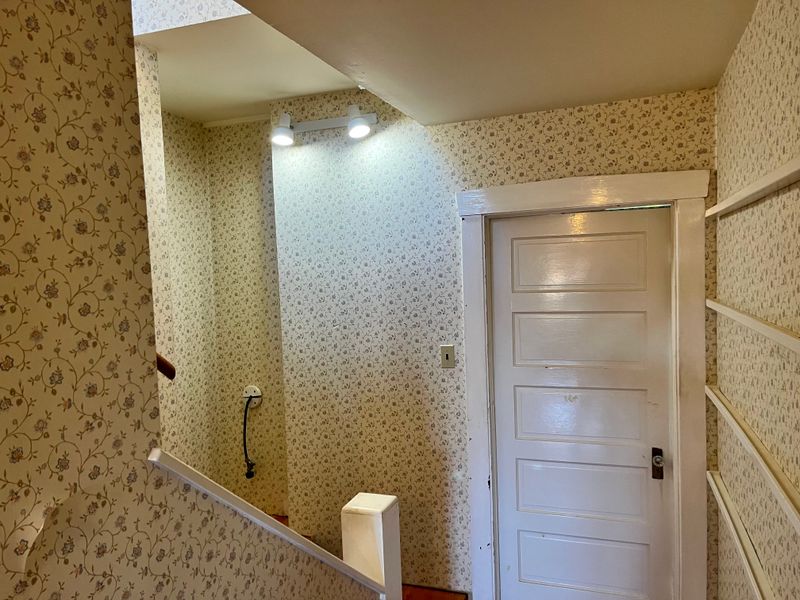 Wallpaper removal 