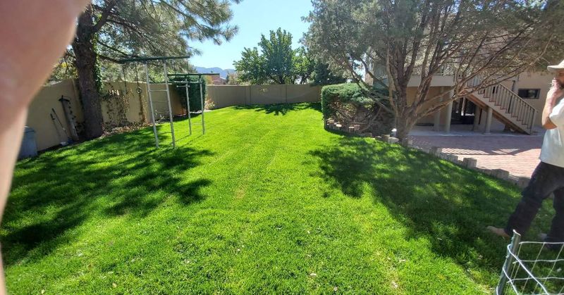Residential Lawn Maintenance