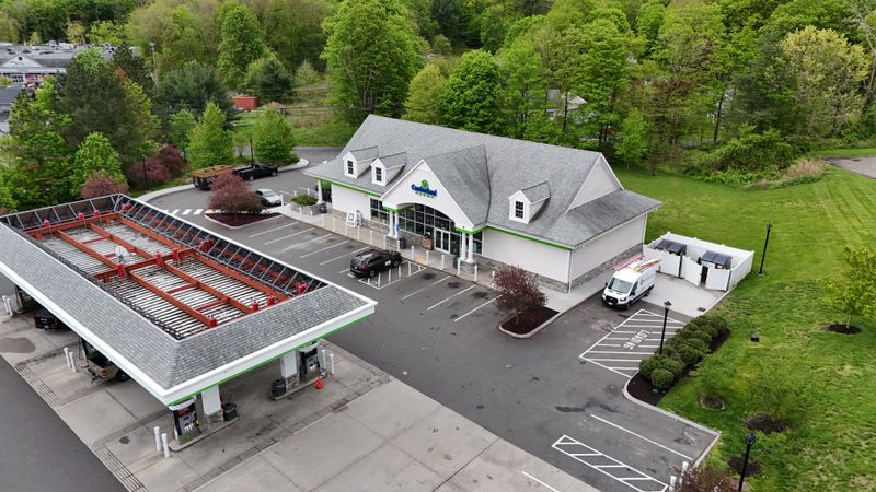 Commercial Landscape Maintenance gallery