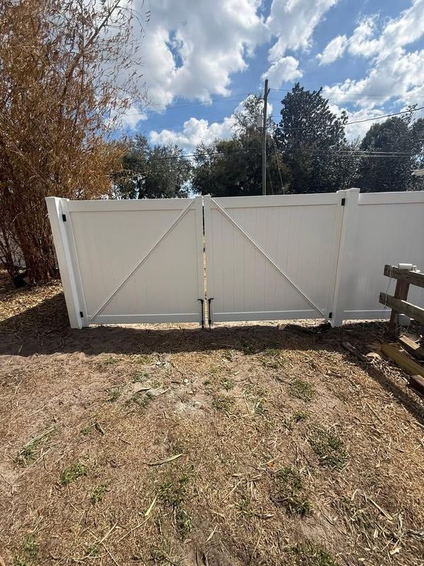 Vinyl Fencing