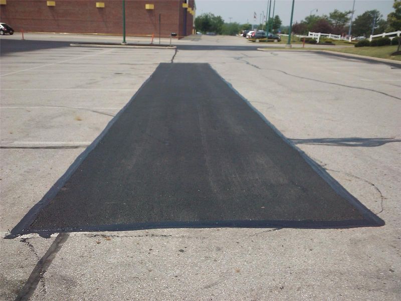 Residential Asphalt Patching and Repair